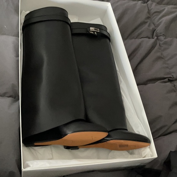Givenchy shark boots brand new never worn. - Picture 2 of 3